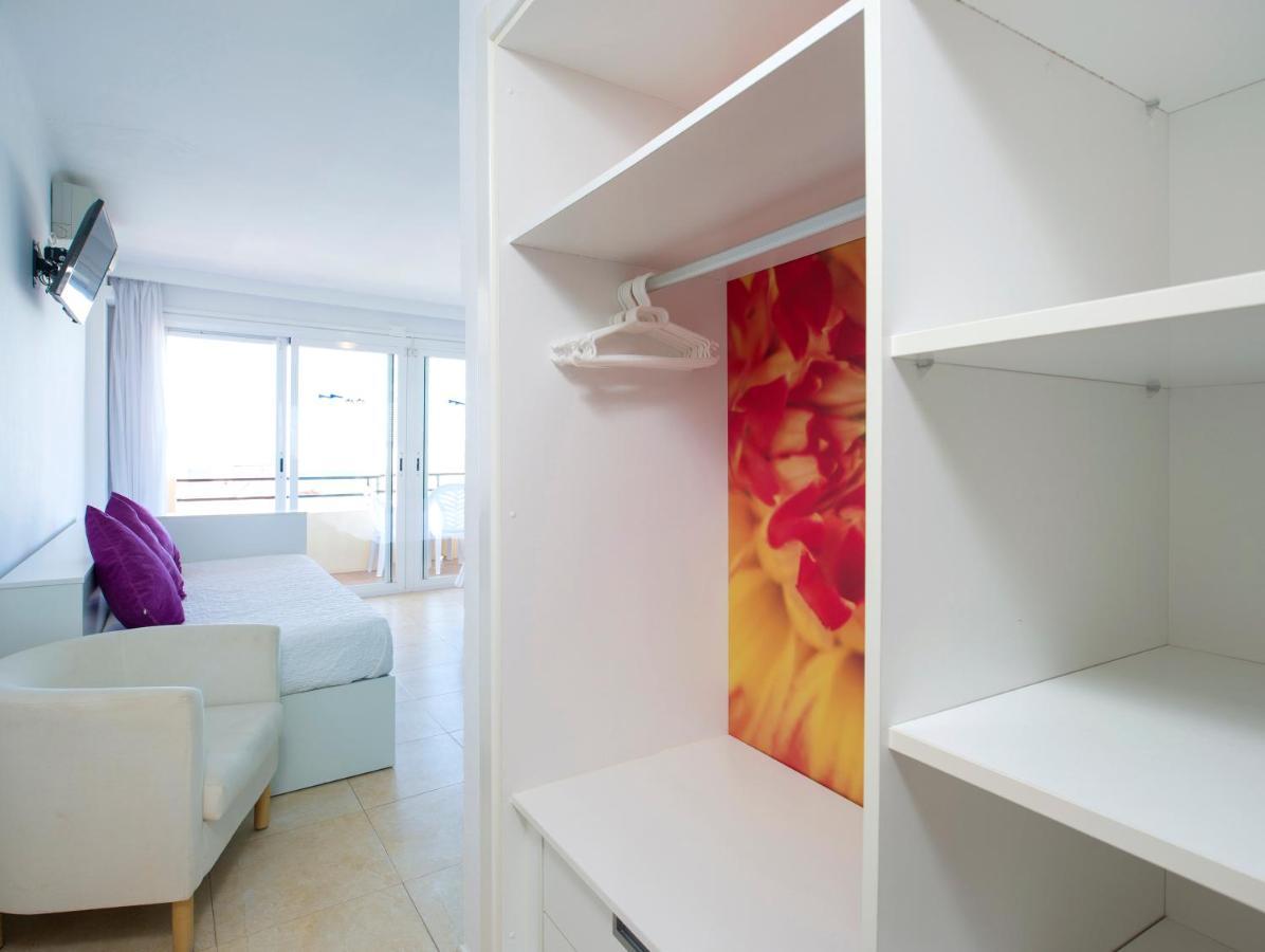 Hostal Costa Blanca Ibiza Extérieur photo