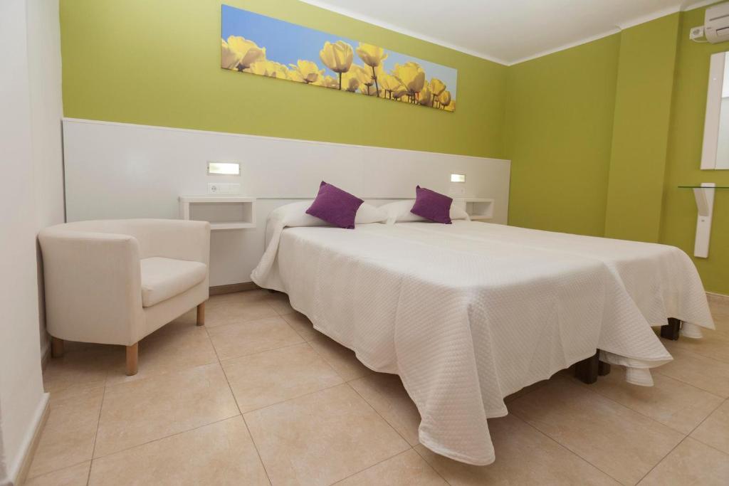 Hostal Costa Blanca Ibiza Extérieur photo